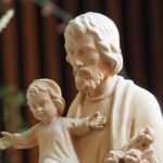 Święty Józef z dzieciątkiem Jezus na rękach
