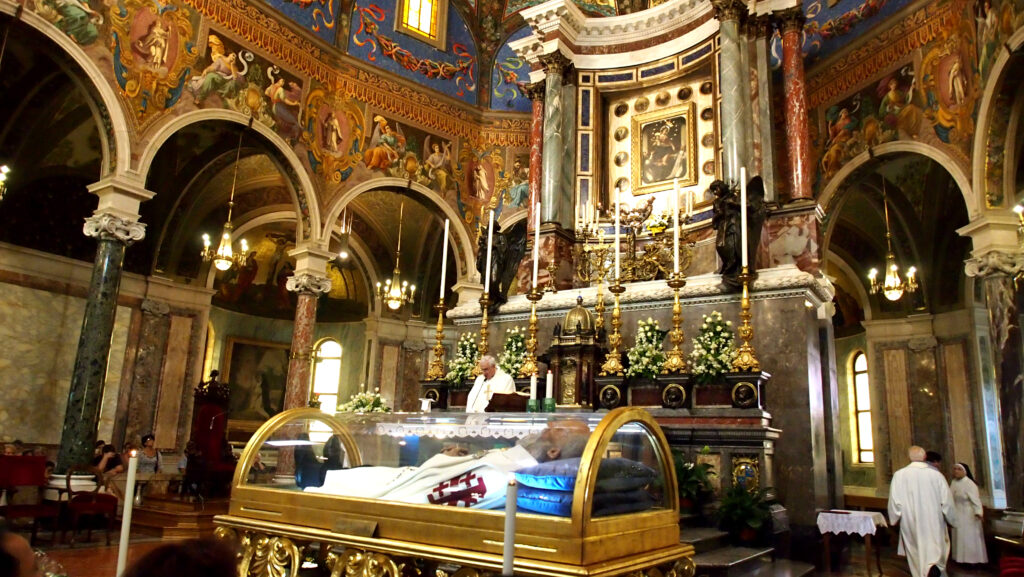 film oltarz w pompejach