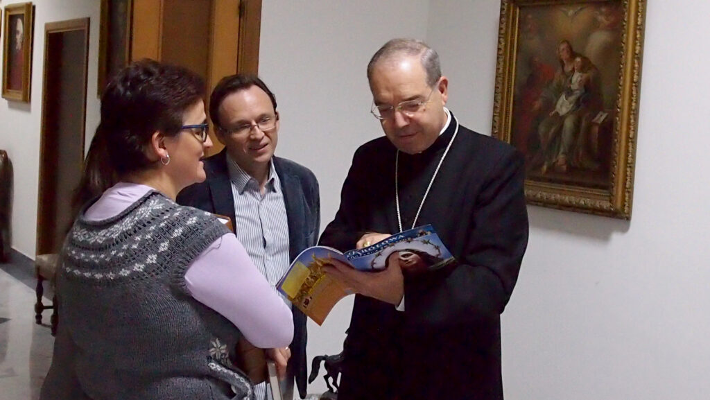 film tommaso caputo czyta krolowa rozanca swietego