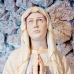 Figura Matki Bożej Maryi