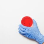 Wirus na płytce laboratoryjnej